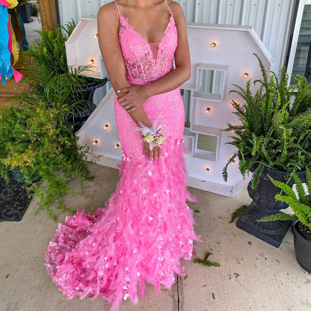 Andrea and leo couture prom dress. pink size 6